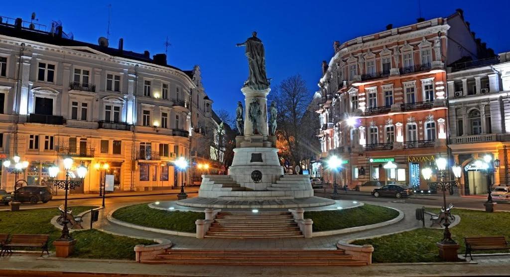 Apartment for Rent on Deribasovskaya street Odessa Eksteriør bilde