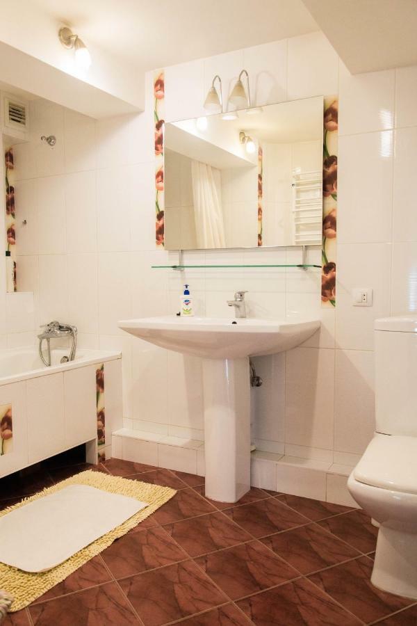 Apartment for Rent on Deribasovskaya street Odessa Eksteriør bilde